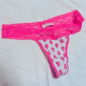 Victoria’s Secret lace cotton thong panties - L